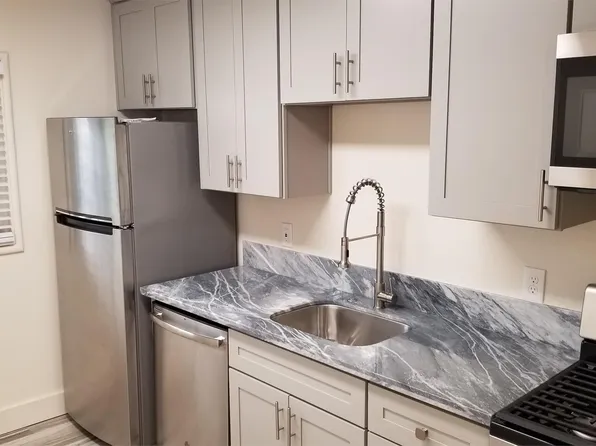 2316 E St APT 3, Sacramento, CA 95816