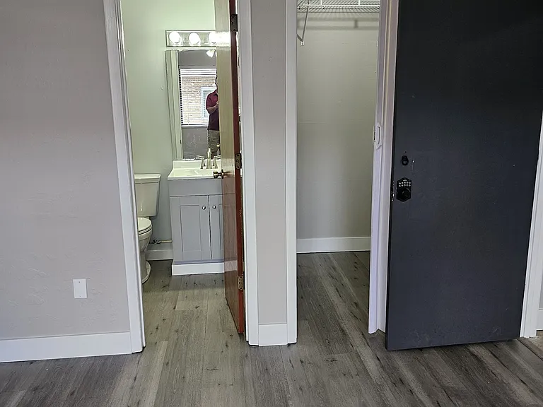 4205 Old Road 37 — Photo 3