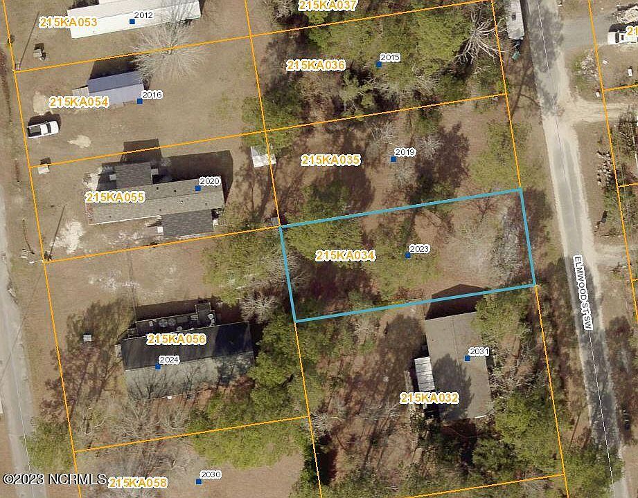2nd image of 2023 Elmwood Street SW