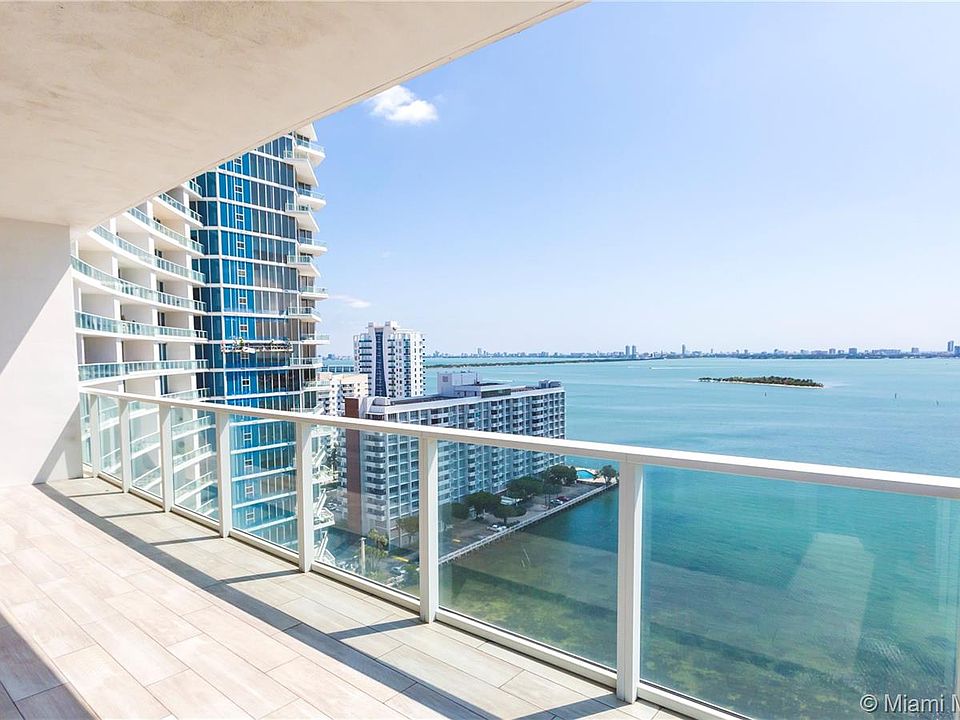 1st image of 2020 N Bayshore Dr APT 1910