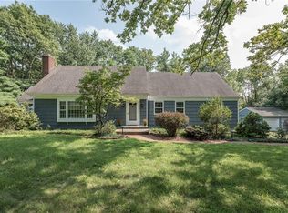 2118 Primrose Ln, Bridgewater, NJ 08807
