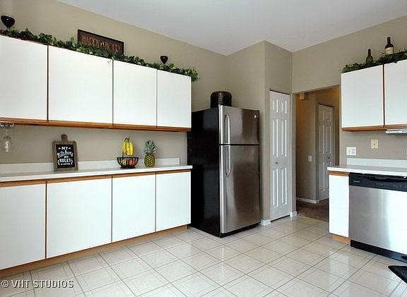 5th image of 885 Carlsbad Ct #885