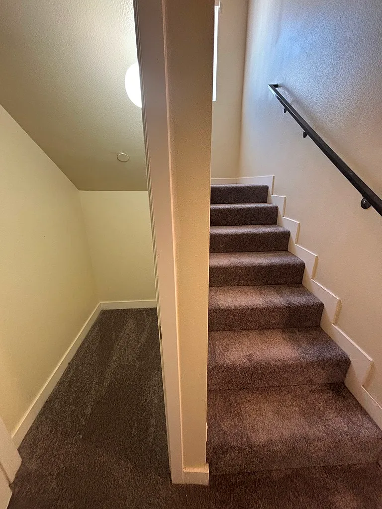5 bed, 1820 sqft, $3,800 — Photo 4