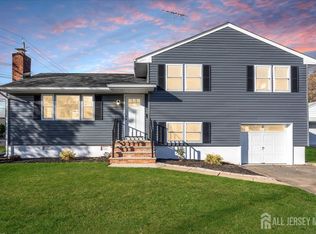 111 Day St, South Plainfield, NJ 07080