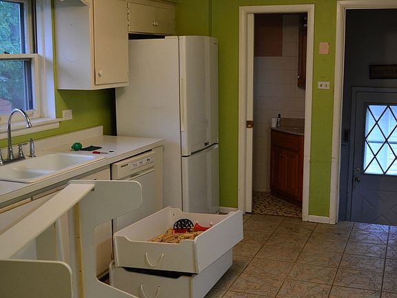 2nd image of 2840 W 100th Pl
