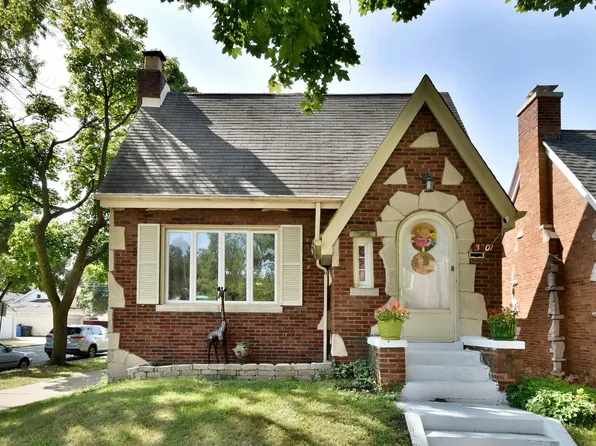 5801 W Eastwood Ave, Chicago, IL 60630