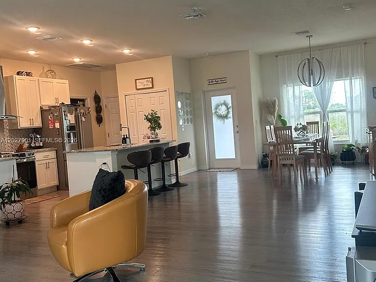 9020 W Mac Ct — Photo 2