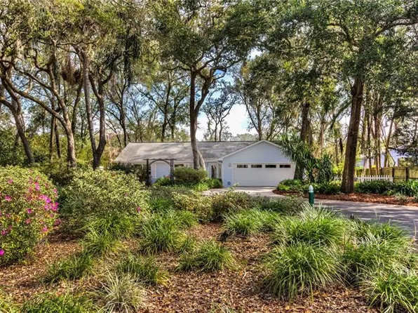 658 Clarks Ct, Mount Dora, FL 32757
