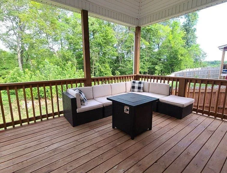 1308 Sussex Dr — Photo 15