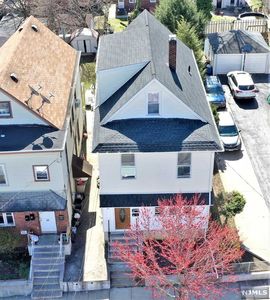 22 Maple St, Garfield, NJ, 07026