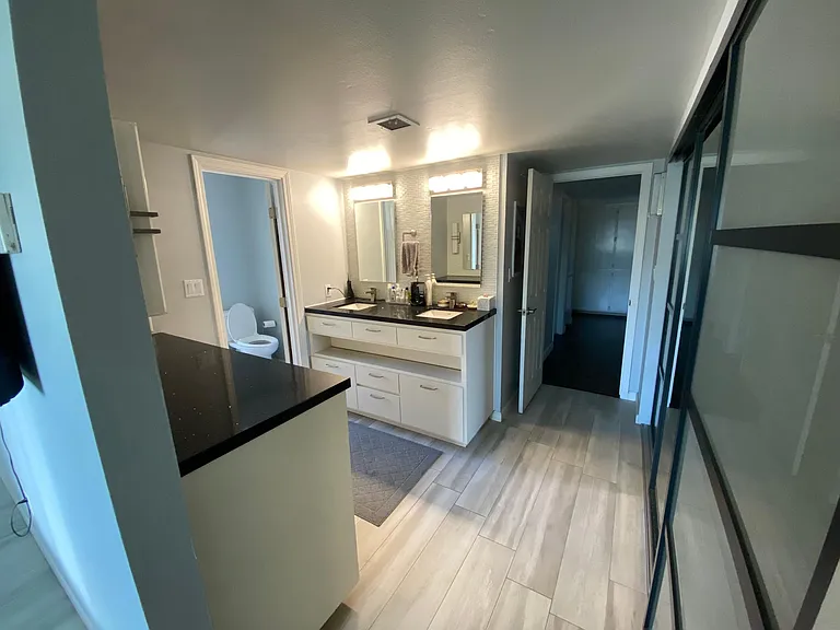 605 E La Jolla Dr — Photo 21