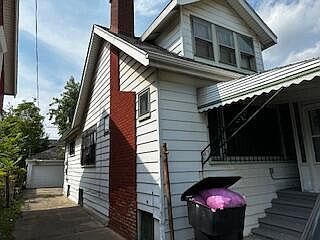 3rd image of 12161 Cloverlawn Ave
