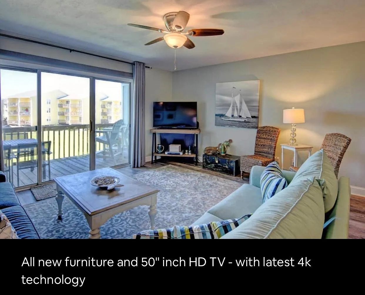 918 N New River Dr — Photo 2