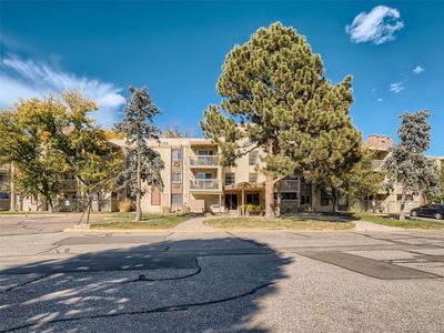 1302 S Parker Road #120, Denver, CO, 80231