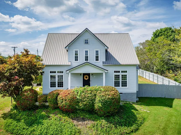 401 Millwood Dr, Johnson City, TN 37615