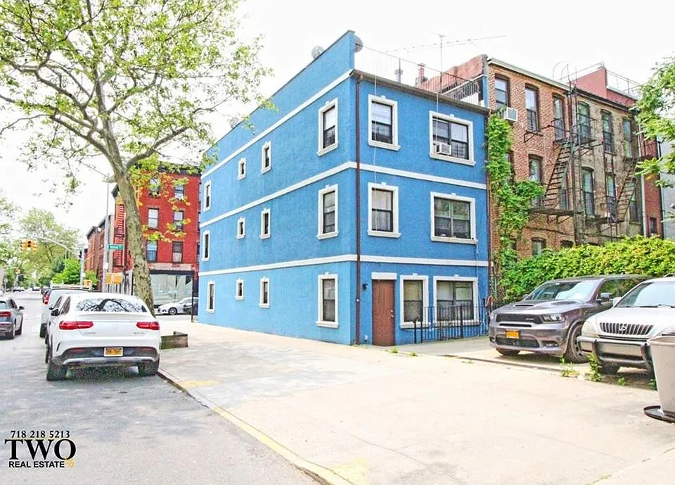 Building Photo 3