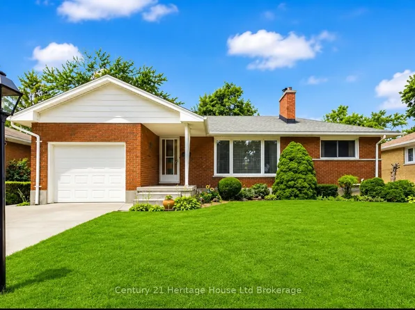 26 Deveron Cres, London, ON N5Z 4B1