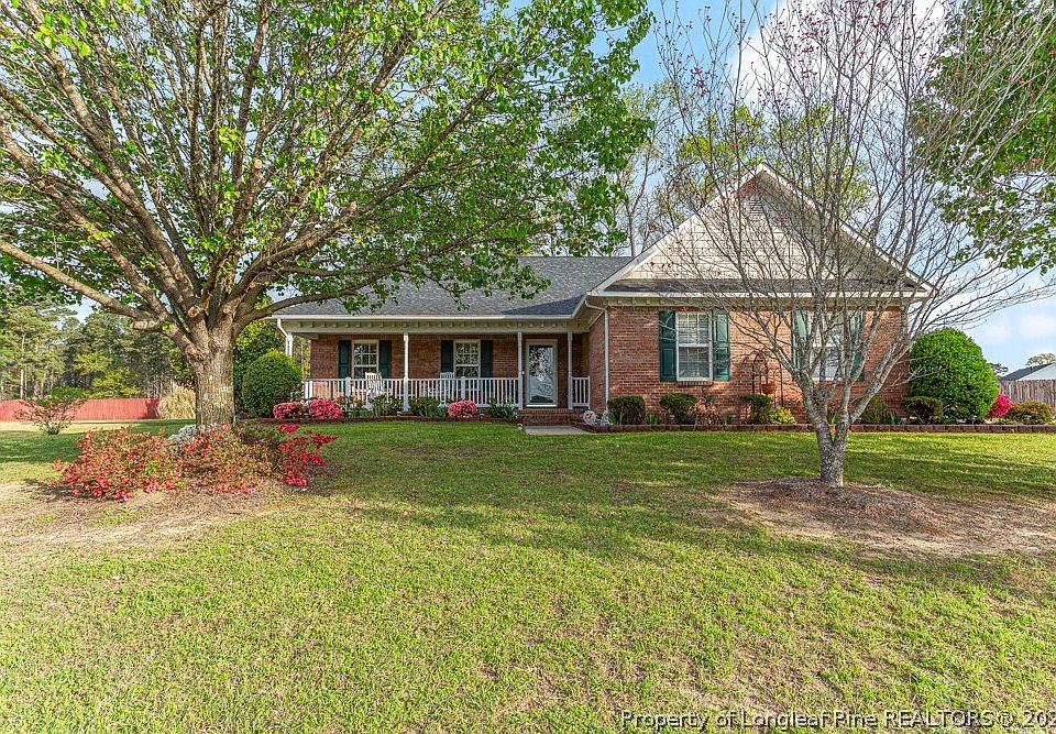 1st image of 729 Louisiana Dr