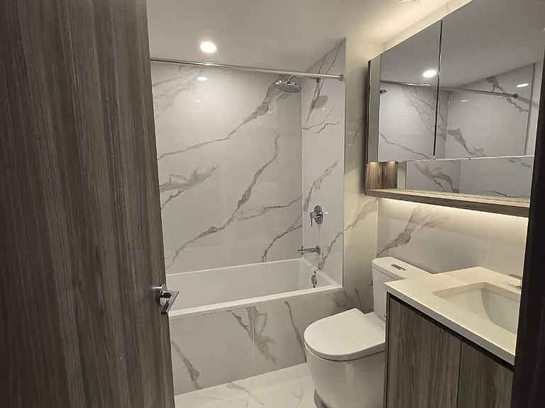 68 Esther Shiner Blvd #807 — Photo 16