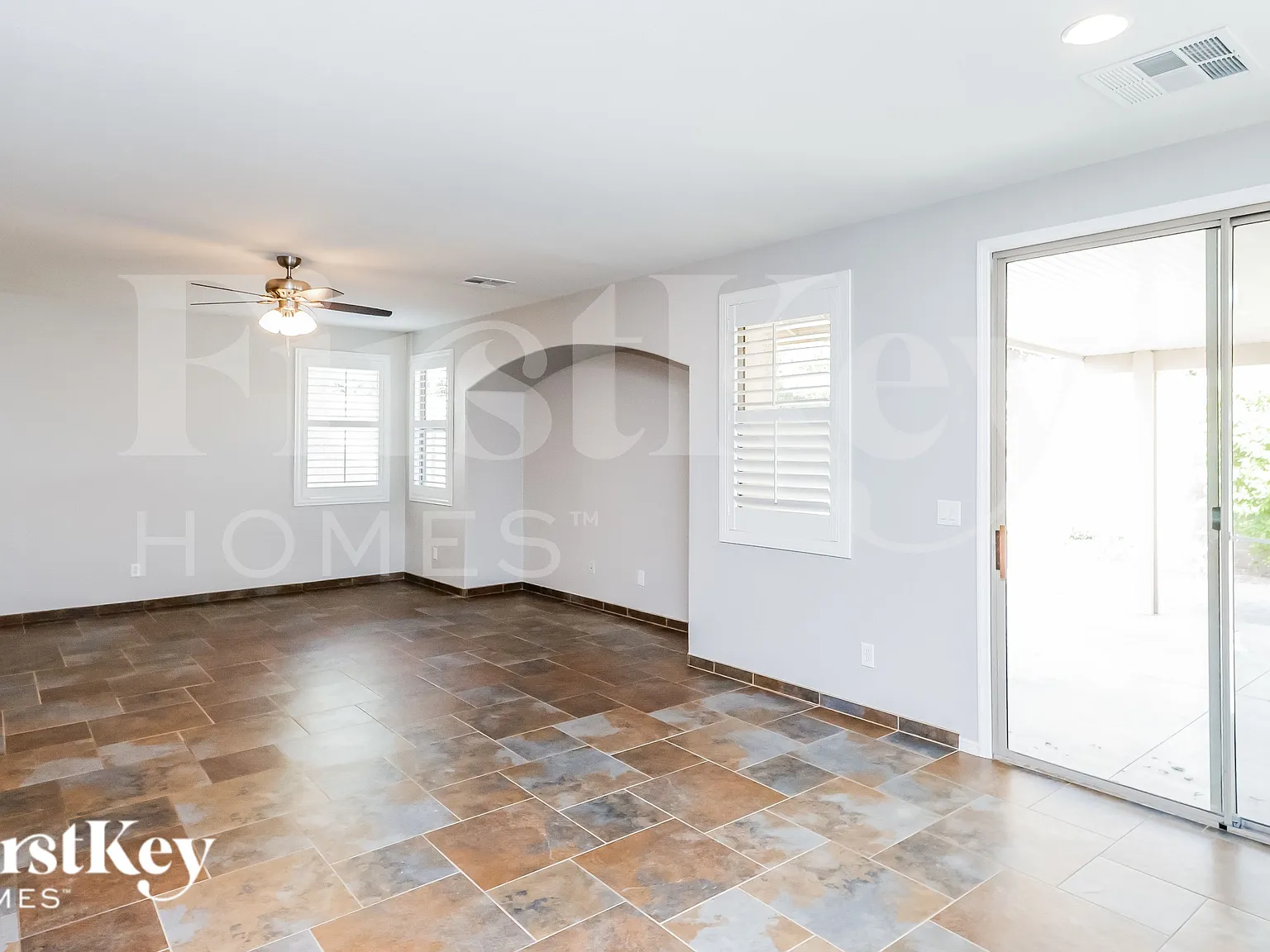 3 bed, 2.0 bath, 1610 sqft, $2,480 — Photo 3