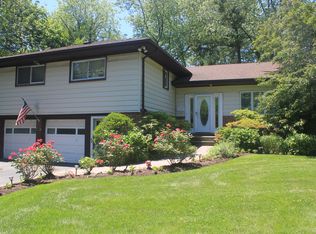 503 Roslyn Rd, Williston Park, NY 11596