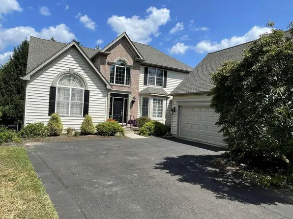 10 Lenape Dr, New Hope, PA 18938