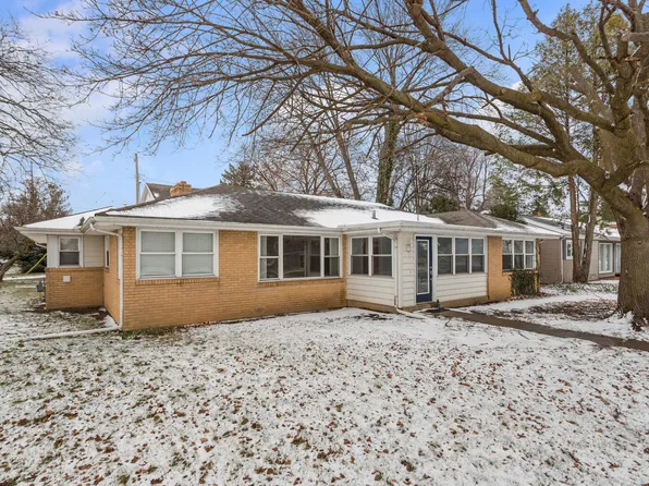 814 Ventura Rd, Champaign, IL 61820