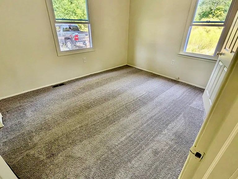 1316 Garfield Ave — Photo 5