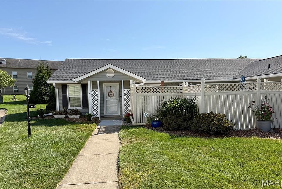 1st image of 1349 Normandy Dr