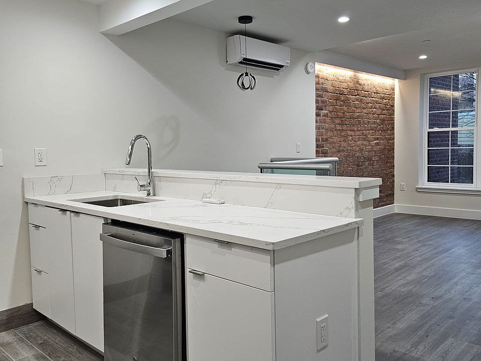 1st image of 25-31 27th St #1R