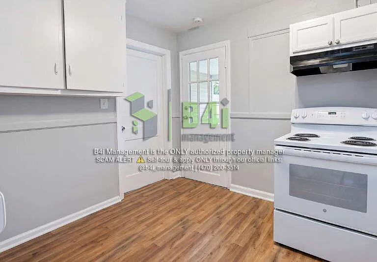 904 Harbison Dr — Photo 6