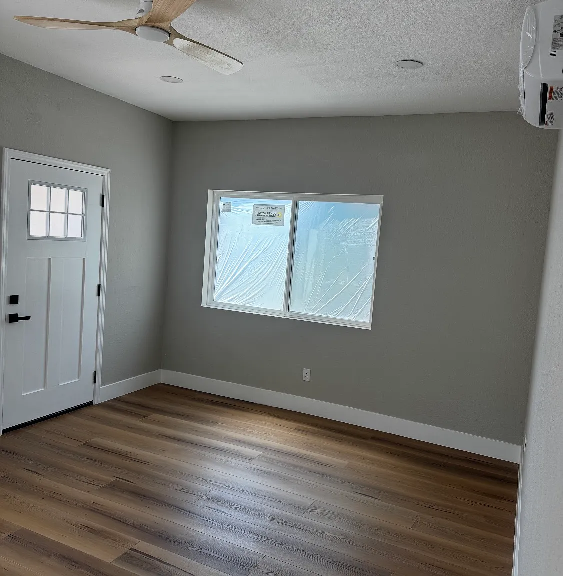 2 bed, 918 sqft, $2,800 — Photo 2