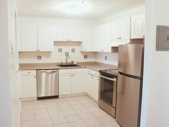 12 Williamsburg Ct, Shrewsbury, MA