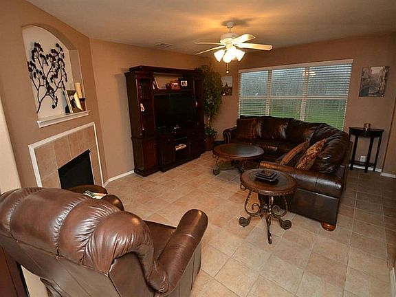 4th image of 4609 Clemwood Ln