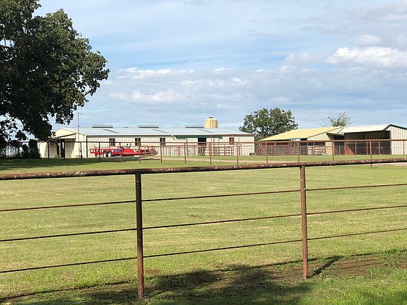 Horse & hay barn, front lot