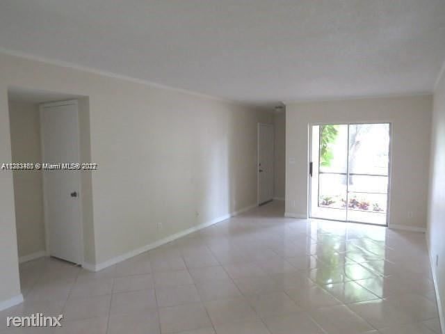1st image of 300 Gardens Dr