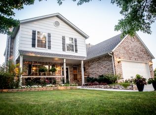 133 Fox Run Cres W, Jenks, OK 74037