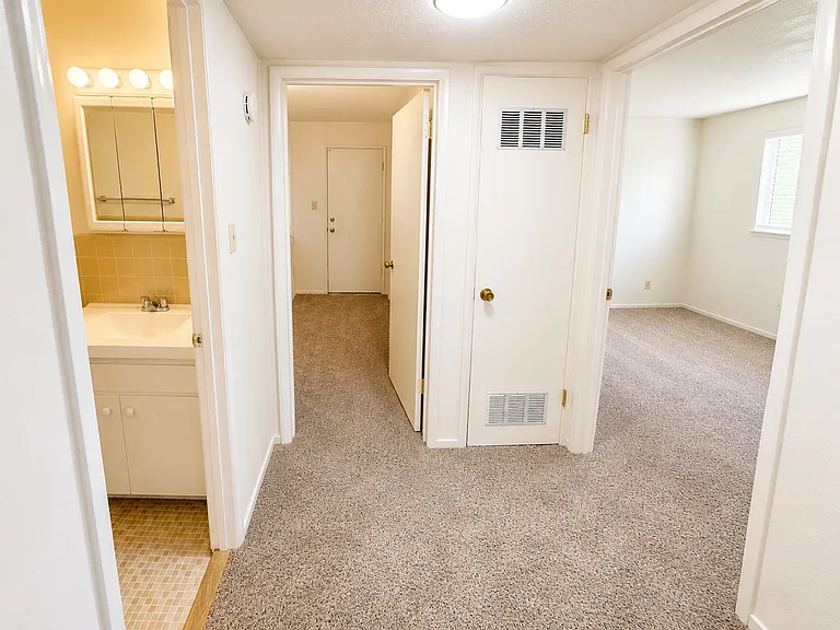 10612 Fair Oaks Blvd #17 — Photo 4