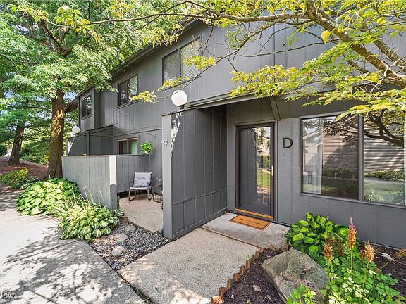 2nd image of 1510 Cedarwood Dr #D