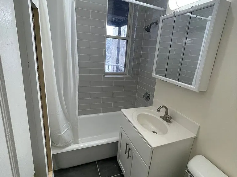 135A Washington St #37 — Photo 20