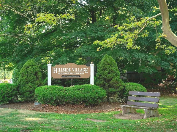 204 Towne House Road #204, Hamden, CT 06514