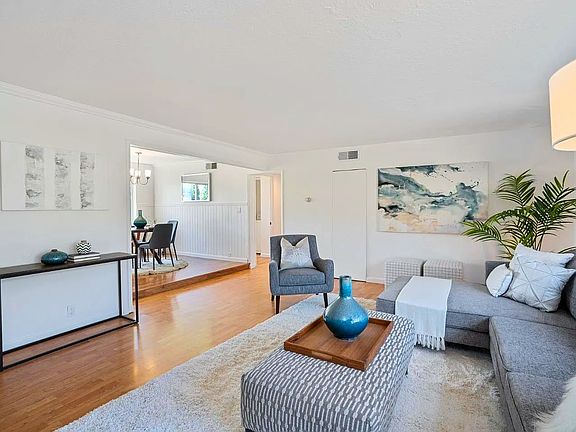 3rd image of 1612 Marina Ct Unit G