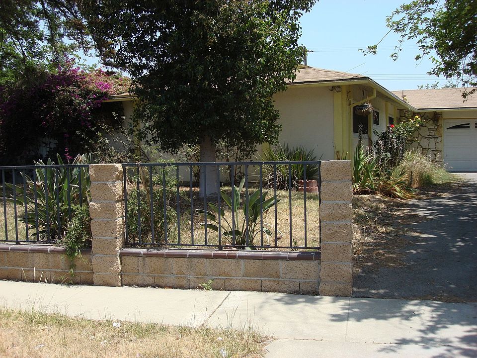 2nd image of 1087 Hushabye Ln