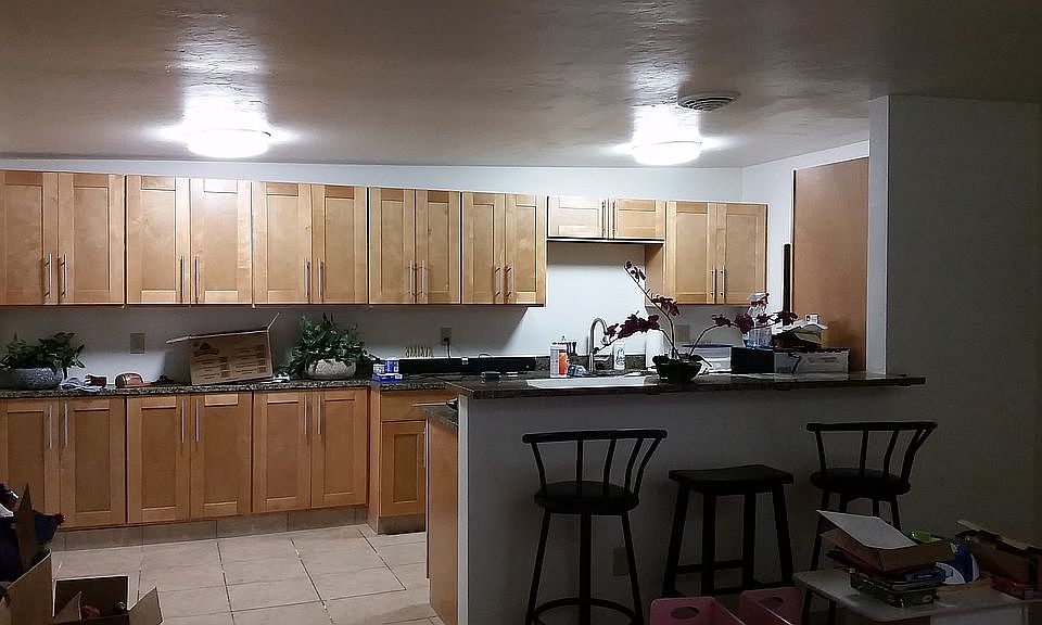 1st image of 401 N Entrada Dentro