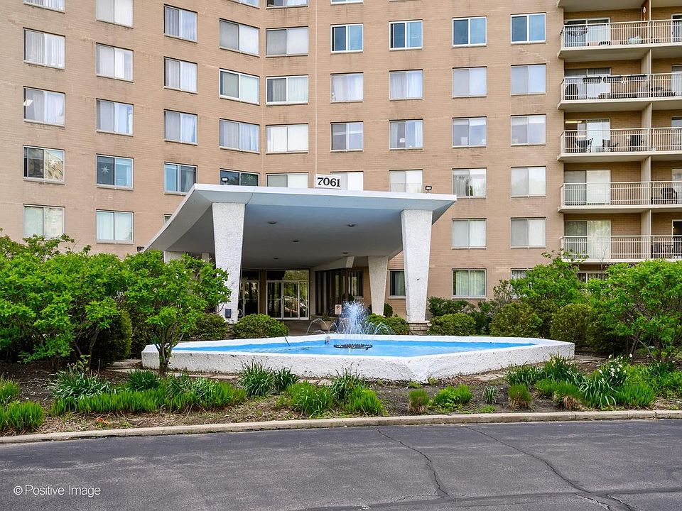 1st image of 7061 N Kedzie Ave Suite 410