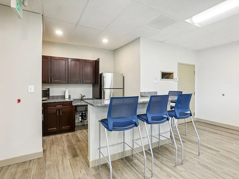 Tuscany Gardens Apartments — Photo 9