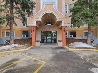 Heritage Mansion E, Edmonton, AB T6J 6R3