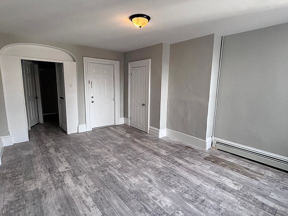 4th image of 393 Straight St APT 2