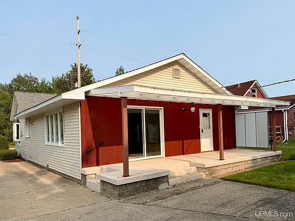 4th image of 206 N 5th St