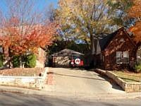 1st image of 202 N Locust Ave